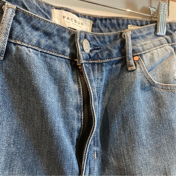 PACSUN Sz 28 Mom Style  Mid Wash Distressed 5 Pocket Jeans - Picture 4 of 13